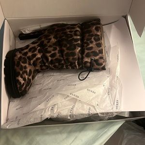 Guess Puffer Boots